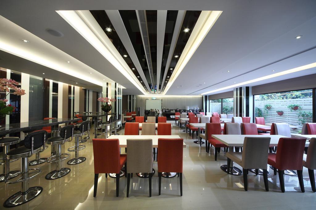 宜都大飯店 Idol Hotel Гаосюн Экстерьер фото